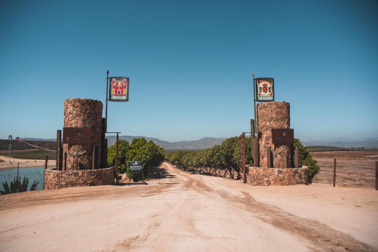 Hotel Castillo Ferrer บาเย เด กัวลาลูเป ภายนอก รูปภาพ